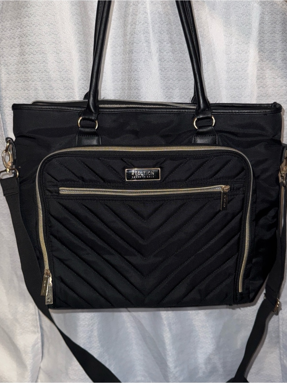 Kenneth Cole Reaction tote bag